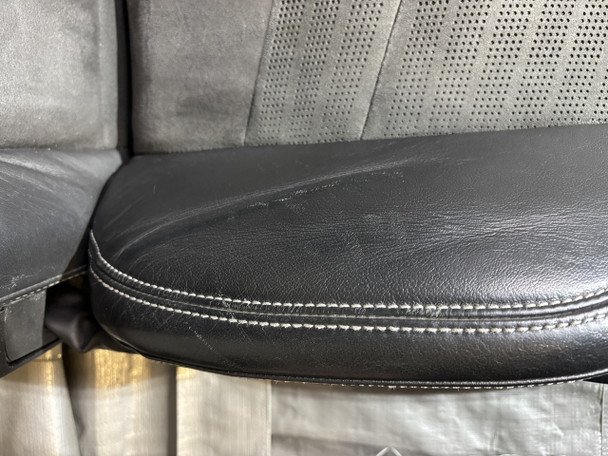 2020-2025 Chevrolet C8 Corvette Stingray GT2 Bucket Seats / Pair / Black Leather / Suede *DAMAGE* / C8002 - Image 15