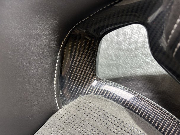 2020-2025 Chevrolet C8 Corvette Stingray GT2 Bucket Seats / Pair / Black Leather / Suede *DAMAGE* / C8002 - Image 8