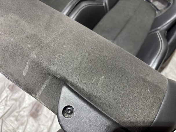 2020-2025 Chevrolet C8 Corvette Stingray GT2 Bucket Seats / Pair / Black Leather / Suede *DAMAGE* / C8002 - Image 5